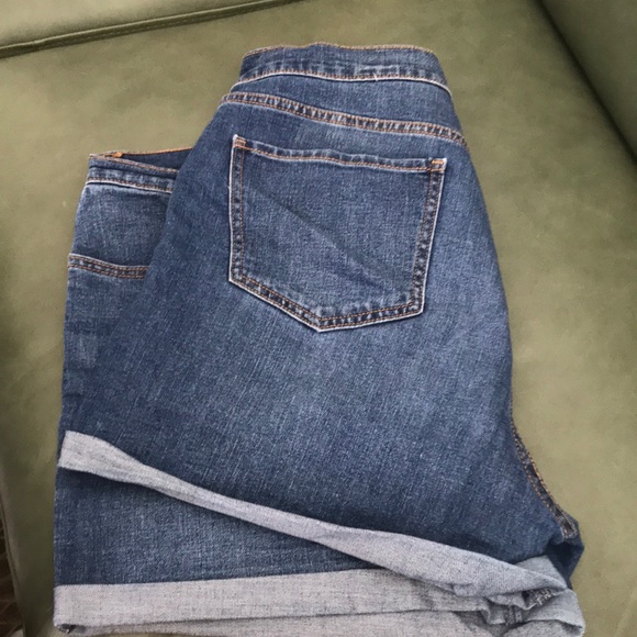 Old navy denim shorts - Picture 3 of 5